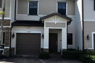 5942 Mustang Manor, Davie, FL 33314 - Photo 1