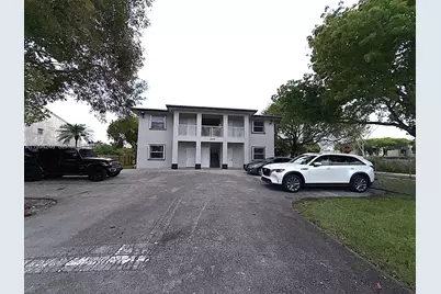 14140 NE 2 Ct #2, Miami, FL 33161 - Photo 1