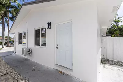 55 SW 13th St #B, Dania Beach, FL 33004 - Photo 1