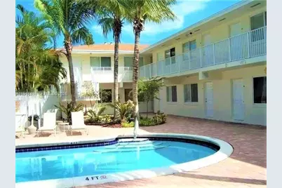 1878 NE 46th St #C2, Fort Lauderdale, FL 33308 - Photo 1