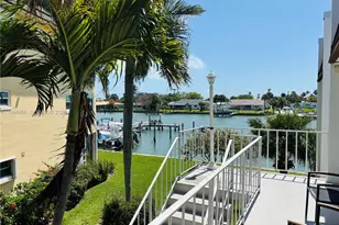 1323 Bayshore Dr, Fort Pierce, FL 34949 - Photo 1