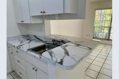 10764 N Kendall Dr #I1, Miami, FL 33176 - Photo 1