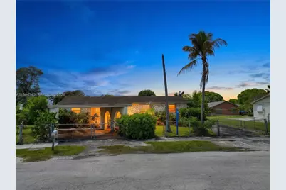22732 SW 113th Pl, Miami, FL 33170 - Photo 1
