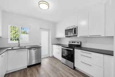 600 Layne Blvd #126, Hallandale Beach, FL 33009 - Photo 1