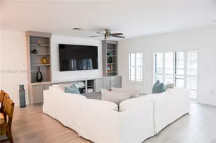 2948 Hidden Harbour Ct, Dania Beach, FL 33312 - Photo 1
