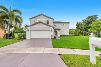 9800 Glacier Dr, Miramar, FL 33025 - Photo 1