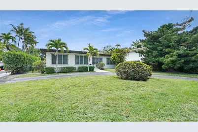 1630 S Bayshore Dr, Miami, FL 33133 - Photo 1