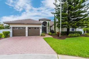 17921 NW 10th St, Pembroke Pines, FL 33029 - Photo 1