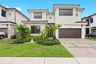 8836 NW 161st Terrace, Miami Lakes, FL 33018 - Photo 1