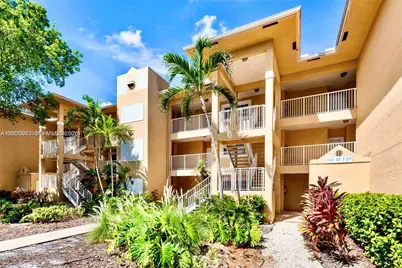 430 SE 7th St #201E, Dania Beach, FL 33004 - Photo 1