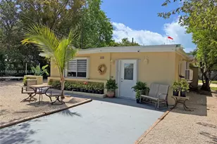 158 Pearl Ave, Plantation Key, FL 33070 - Photo 1