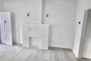 568 SW 3rd St, Miami, FL 33130 - Photo 1