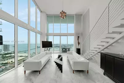 1040 Biscayne Blvd #3304, Miami, FL 33132 - Photo 1