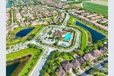 571 SE 37th Pl #571, Homestead, FL 33033 - Photo 1