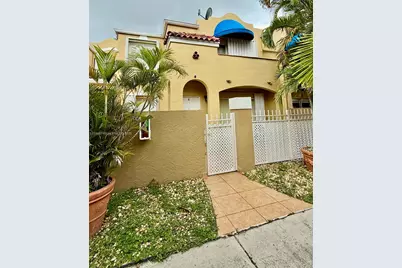 375 NW 85 Pl #1904, Miami, FL 33126 - Photo 1