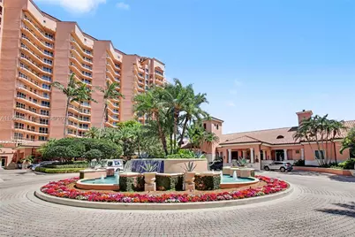 60 Edgewater Dr #3G, Coral Gables, FL 33133 - Photo 1