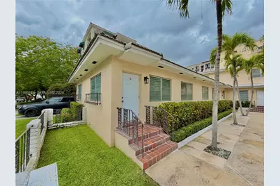 325 Majorca Ave #6, Coral Gables, FL 33134 - Photo 1