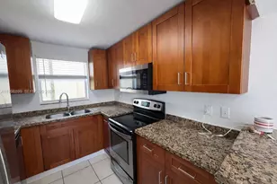 2521 Pierce St, Hollywood, FL 33020 - Photo 1