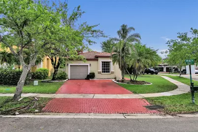 1201 NW 192nd Ln, Pembroke Pines, FL 33029 - Photo 1