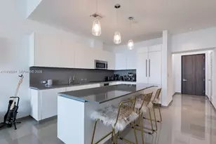 88 SW 7th St, Miami, FL 33130 - Photo 9