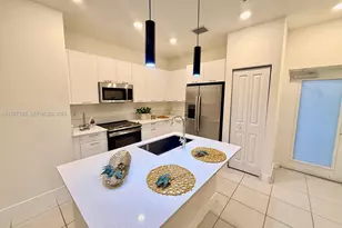 8001 NW 41st St, Doral, FL 33166 - Photo 1