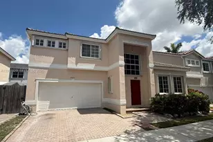 10873 NW 53rd Ln, Doral, FL 33178 - Photo 1