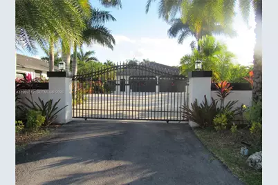 15900 SW 54th Pl #1, Southwest Ranches, FL 33331 - Photo 1