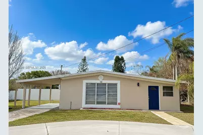 121 NE Prima Vista Blvd, Port Saint Lucie, FL 34983 - Photo 1