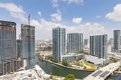 68 SE 6th St #3006, Miami, FL 33131 - Photo 1