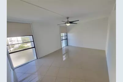 3301 N Country Club Dr #811, Aventura, FL 33180 - Photo 1