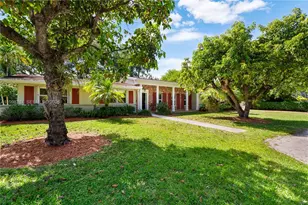 9830 SW 69th Ave, Pinecrest, FL 33156 - Photo 1