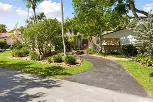 11490 SW 72nd Ct, Pinecrest, FL 33156 - Photo 1