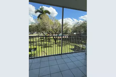 1401 SW 128th Ter #205H, Pembroke Pines, FL 33027 - Photo 1