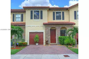 16293 SW 71st Terrace, Miami, FL 33193 - Photo 1