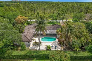 15280 SW 72nd Ave, Palmetto Bay, FL 33157 - Photo 1