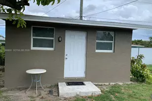 19121 NE Miami Ct, Miami, FL 33179 - Photo 1