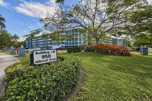950 Hillcrest Dr, Hollywood, FL 33021 - Photo 1