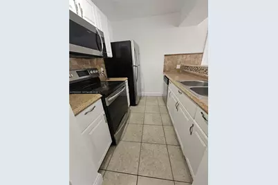 8180 Geneva Ct #123, Doral, FL 33166 - Photo 1