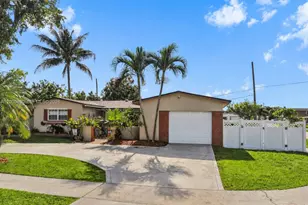 600 SW 67th Ave, Pembroke Pines, FL 33023 - Photo 1