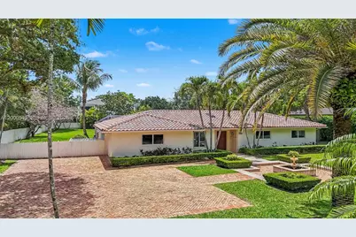 7230 SW 104th St, Pinecrest, FL 33156 - Photo 1