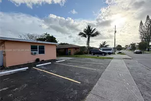 518 NW 10th St, Hallandale Beach, FL 33009 - Photo 1