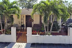 910 SW 9th St, Miami, FL 33130 - Photo 1