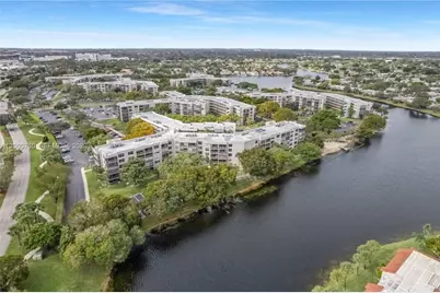900 Colony Point Cir #317, Pembroke Pines, FL 33026 - Photo 1