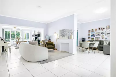 820 W 43rd Ct, Miami Beach, FL 33140 - Photo 1