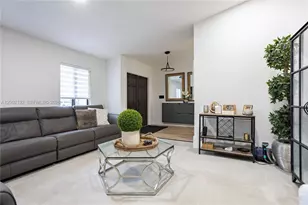 1030 NW 95th Terrace, Plantation, FL 33322 - Photo 1