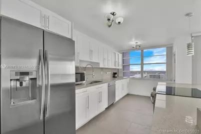 18041 Biscayne Blvd #801, Aventura, FL 33160 - Photo 1