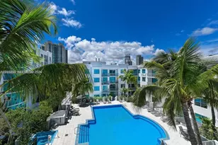 110 Washington Ave, Miami Beach, FL 33139 - Photo 1
