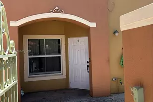 915 SW 143rd Terrace, Pembroke Pines, FL 33027 - Photo 1