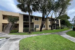 661 Cypress Lake Blvd, Deerfield Beach, FL 33064 - Photo 1