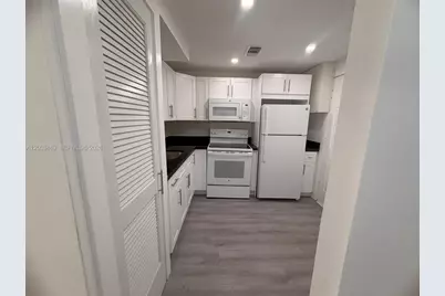 20111 NE 27th Ct #K109, Aventura, FL 33180 - Photo 1